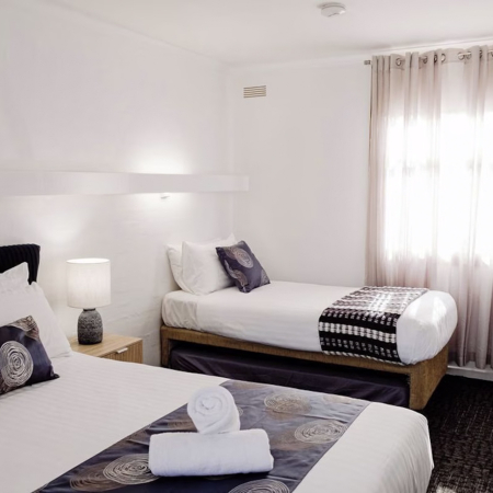 Caledonian Inn Port Fairy, Port Fairy 5