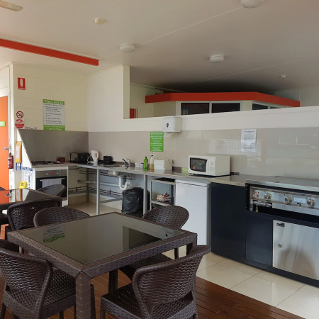 Port Douglas Motel, Port Douglas 2